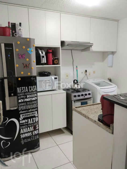 Apartamento à venda com 2 quartos, 41m² - Foto 2