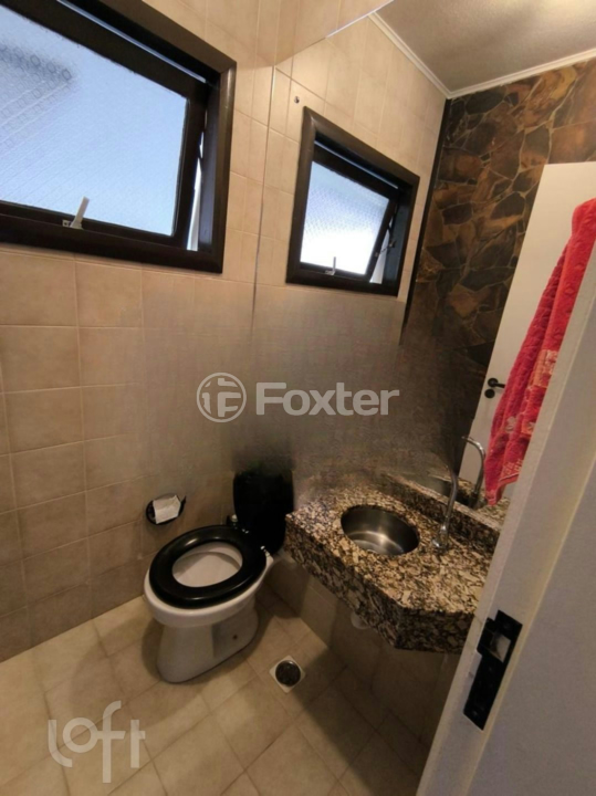 Casa à venda com 3 quartos, 266m² - Foto 7