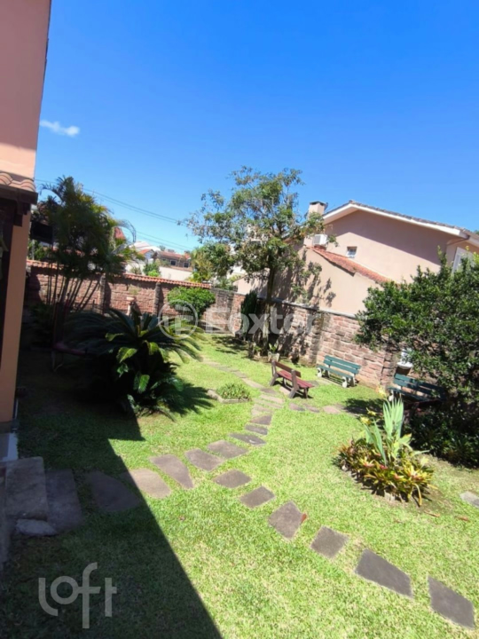 Casa à venda com 3 quartos, 266m² - Foto 35