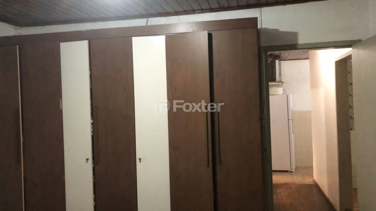 Casa à venda com 2 quartos, 70m² - Foto 3