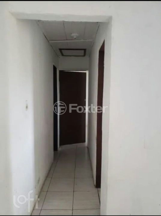Casa à venda com 2 quartos, 130m² - Foto 2