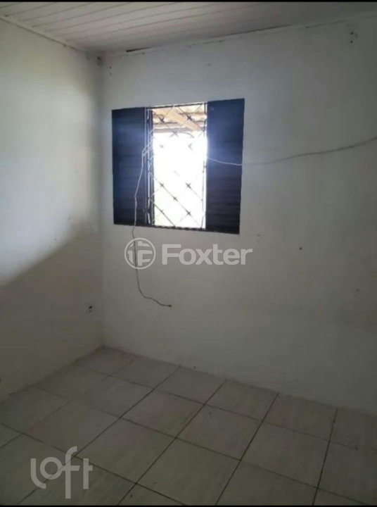 Casa à venda com 2 quartos, 130m² - Foto 1