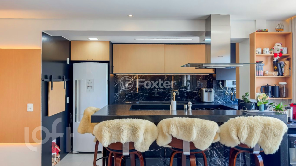 Apartamento à venda com 3 quartos, 81m² - Foto 7