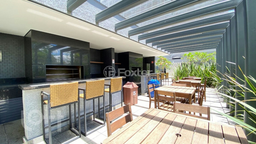Apartamento à venda com 3 quartos, 81m² - Foto 32