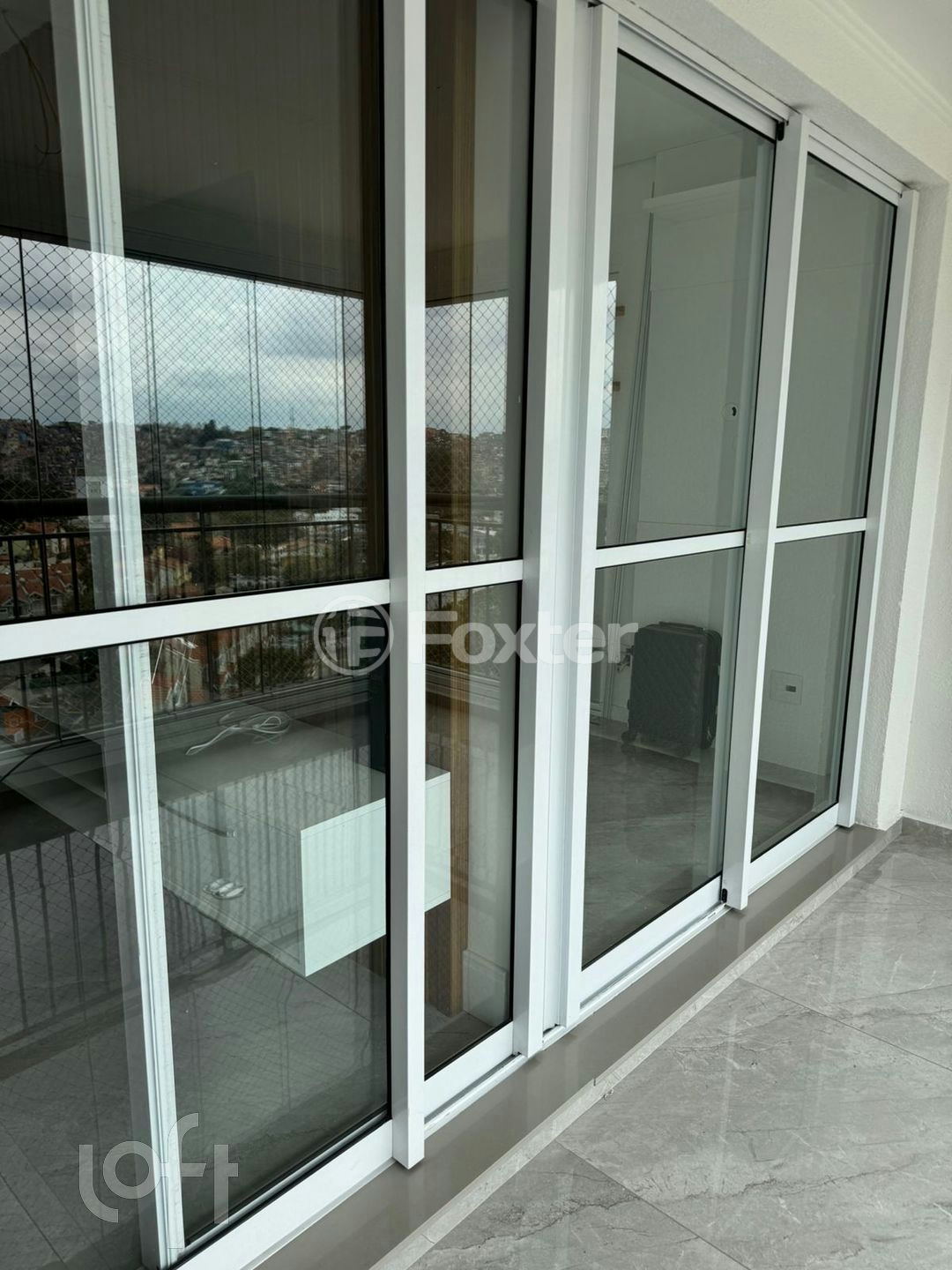 Apartamento à venda com 3 quartos, 78m² - Foto 2
