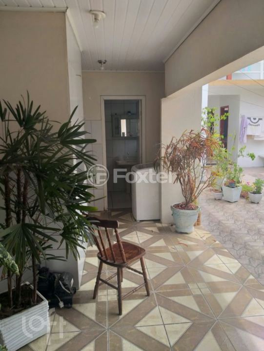 Casa à venda com 3 quartos, 300m² - Foto 5