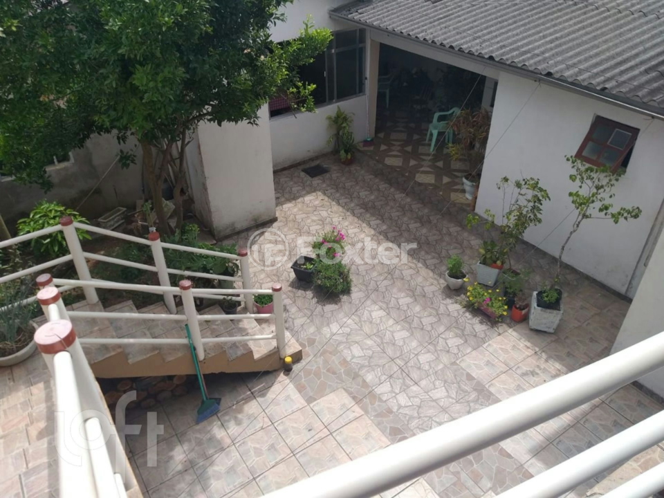 Casa à venda com 3 quartos, 300m² - Foto 8