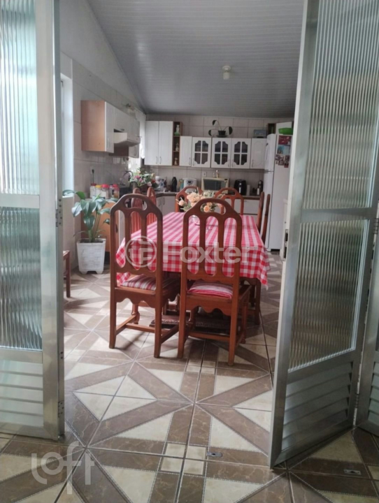 Casa à venda com 3 quartos, 300m² - Foto 2