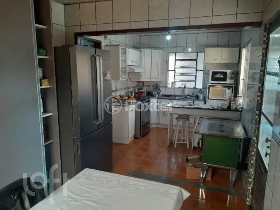 Casa à venda com 3 quartos, 105m² - Foto 2