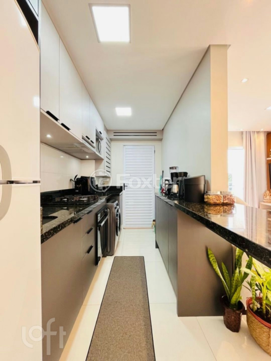 Apartamento à venda com 2 quartos, 60m² - Foto 16