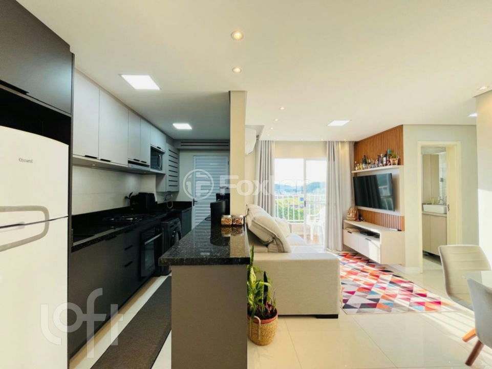Apartamento à venda com 2 quartos, 60m² - Foto 1