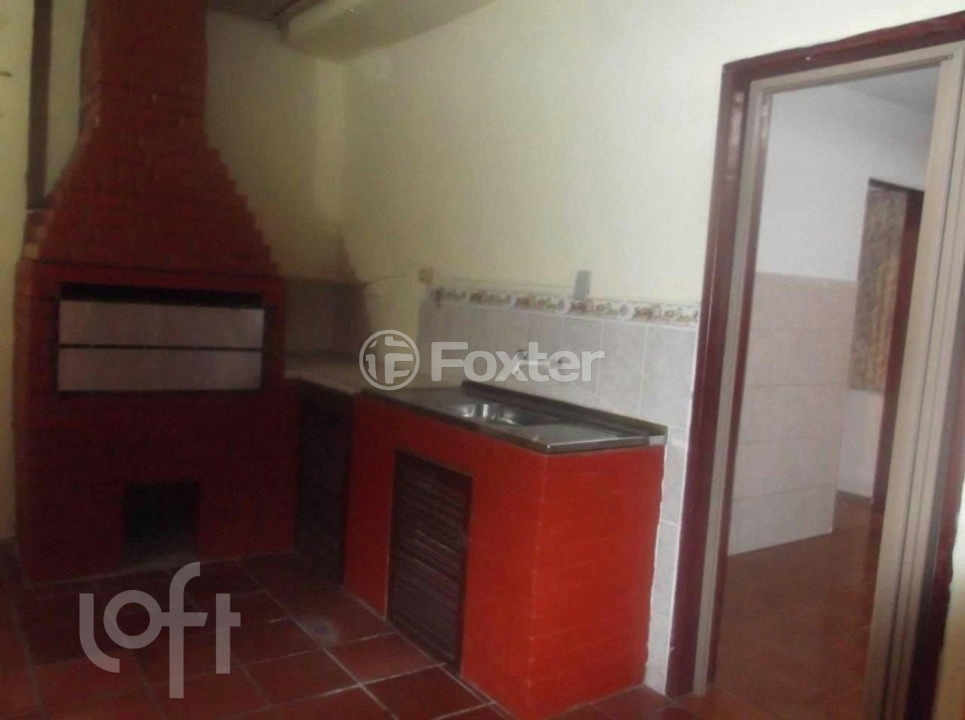 Casa à venda com 2 quartos, 240m² - Foto 1