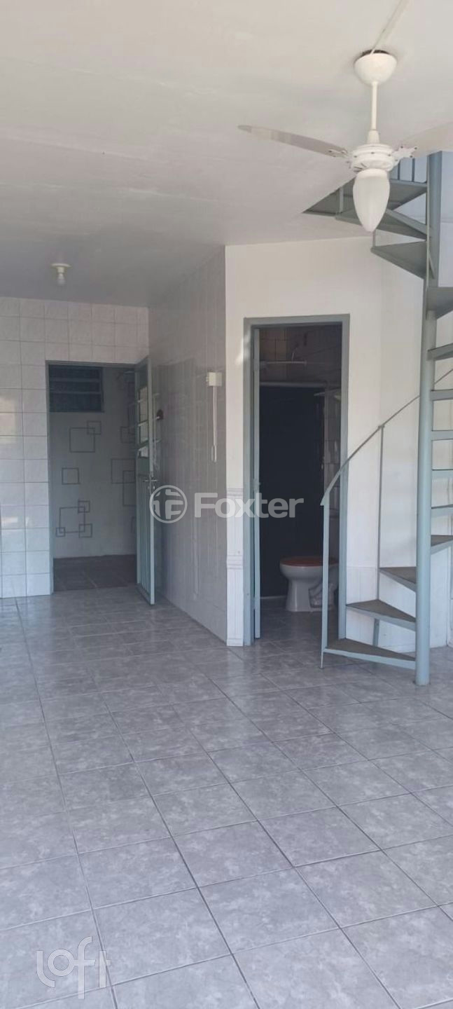 Casa de Condomínio à venda com 1 quarto, 45m² - Foto 2