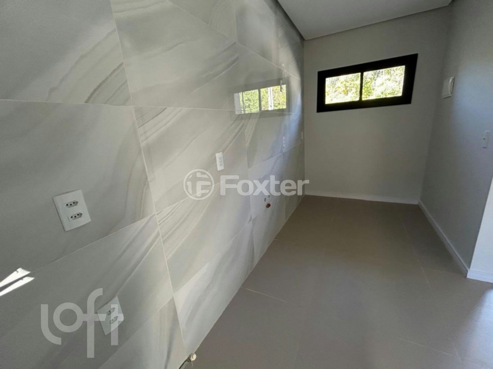 Casa à venda com 3 quartos, 93m² - Foto 14