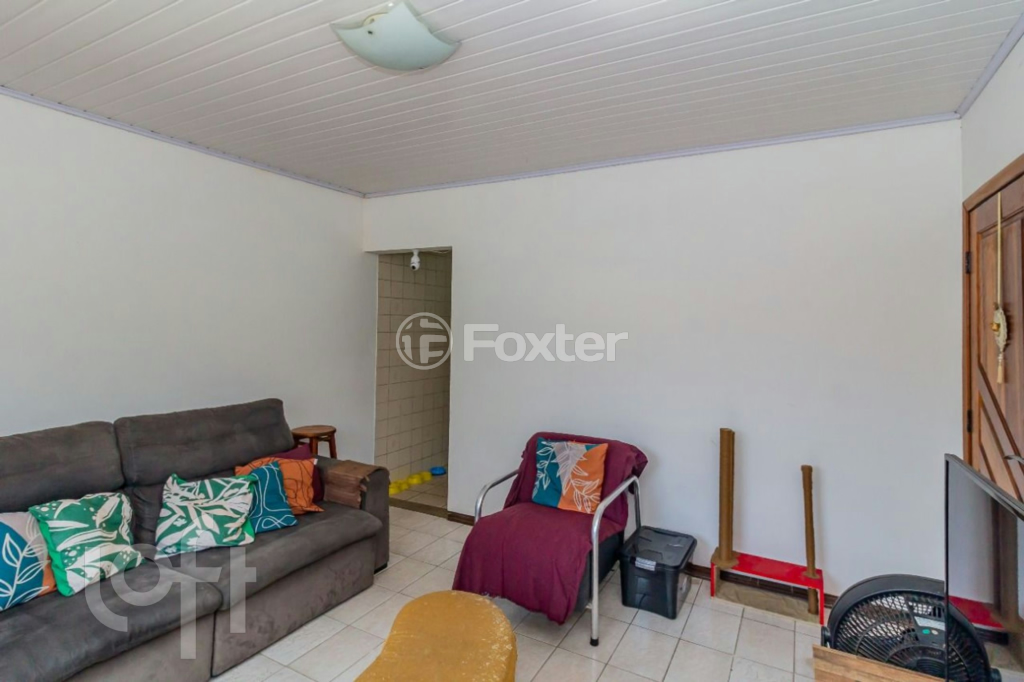 Casa à venda com 3 quartos, 121m² - Foto 1