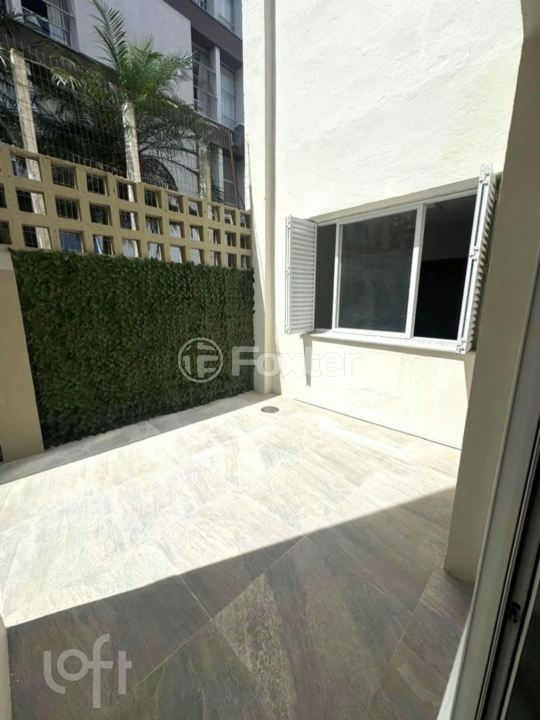 Apartamento à venda com 2 quartos, 62m² - Foto 11