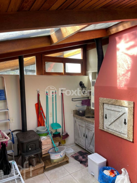 Casa à venda com 3 quartos, 83m² - Foto 31