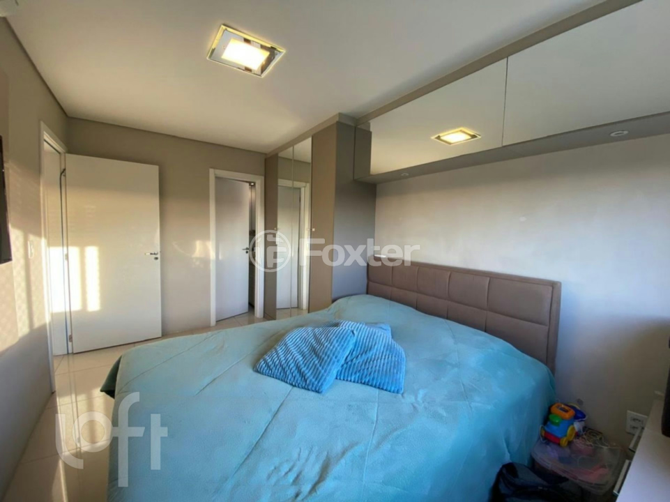 Apartamento à venda com 2 quartos, 65m² - Foto 4