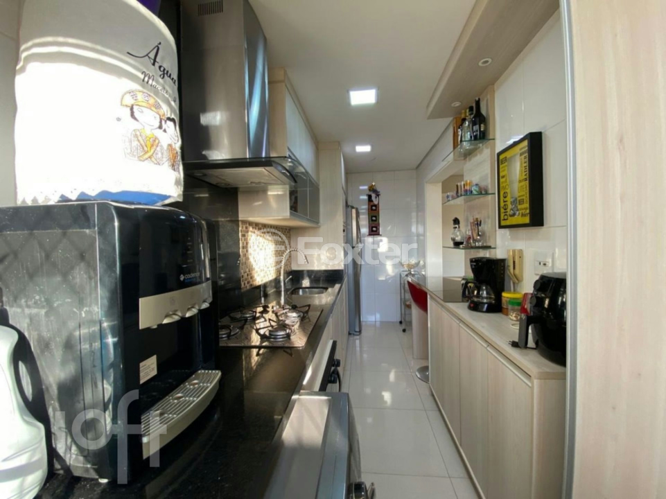 Apartamento à venda com 2 quartos, 65m² - Foto 2