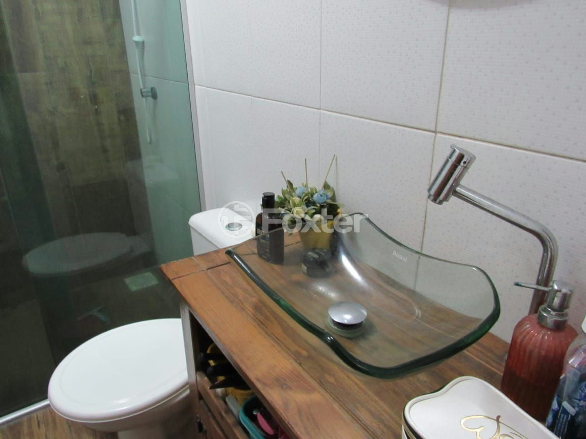 Casa à venda com 2 quartos, 64m² - Foto 9