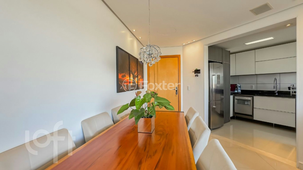 Apartamento à venda com 2 quartos, 70m² - Foto 5