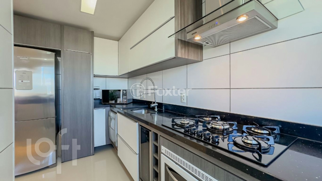 Apartamento à venda com 2 quartos, 70m² - Foto 9