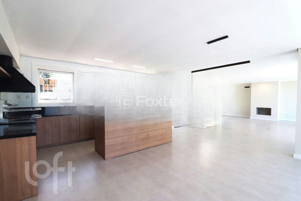 Casa de Condomínio à venda com 3 quartos, 335m² - Foto 4