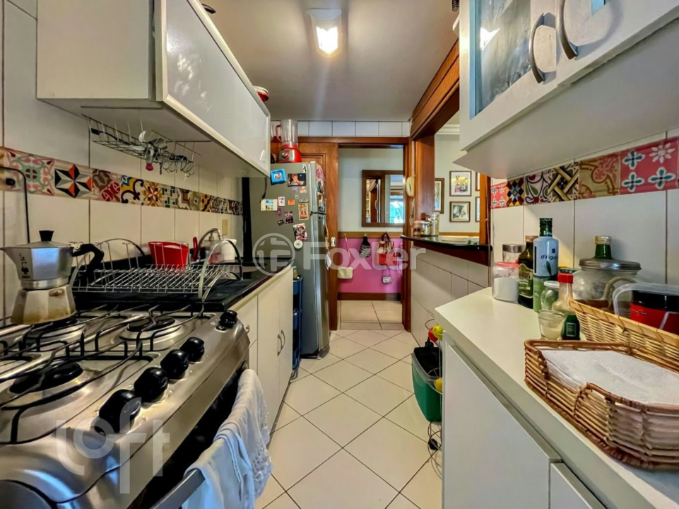 Apartamento à venda com 2 quartos, 78m² - Foto 4