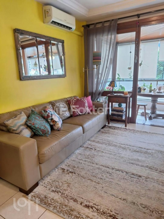 Apartamento à venda com 2 quartos, 78m² - Foto 3