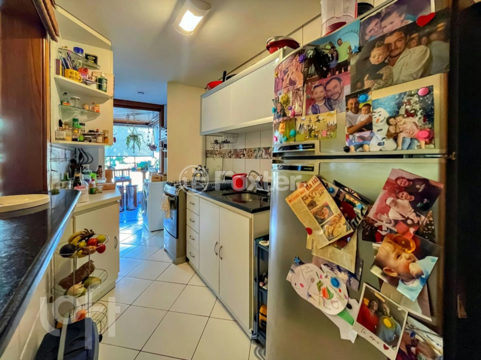 Apartamento à venda com 2 quartos, 78m² - Foto 6