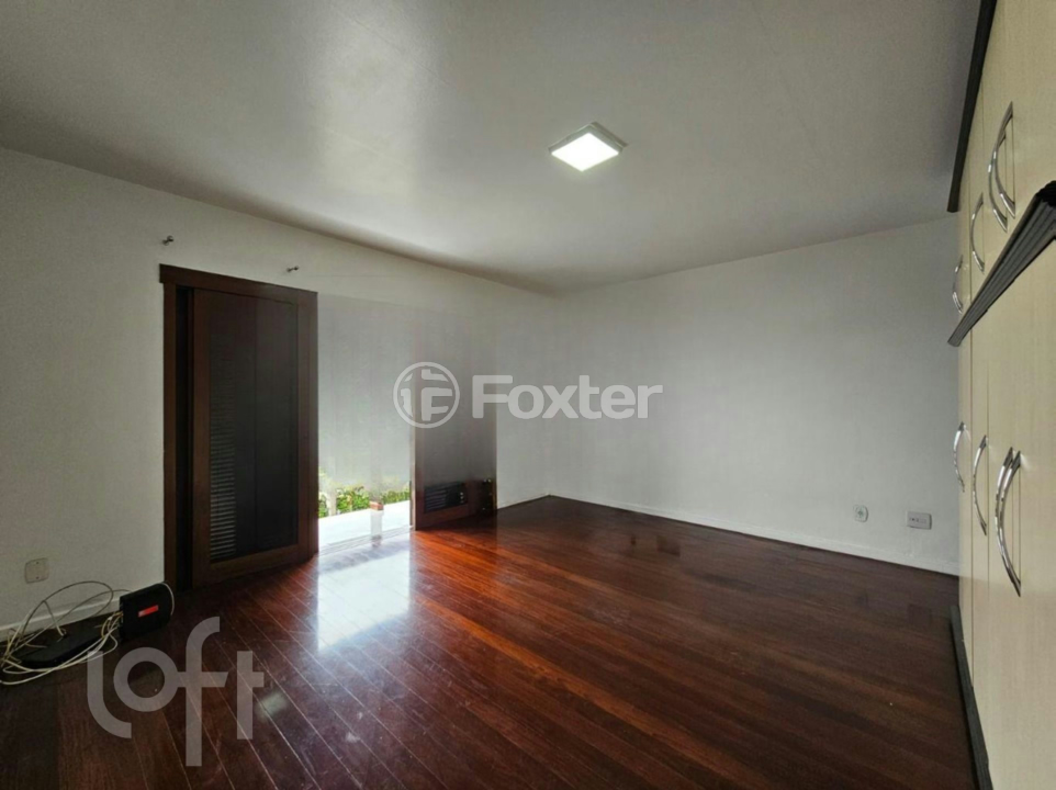 Casa à venda com 3 quartos, 280m² - Foto 14