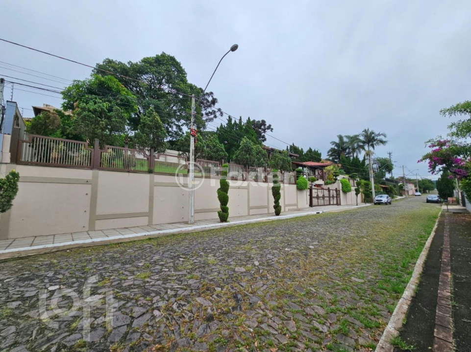 Casa à venda com 3 quartos, 280m² - Foto 5
