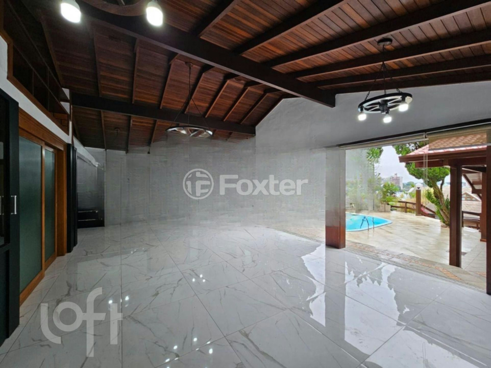 Casa à venda com 3 quartos, 280m² - Foto 31