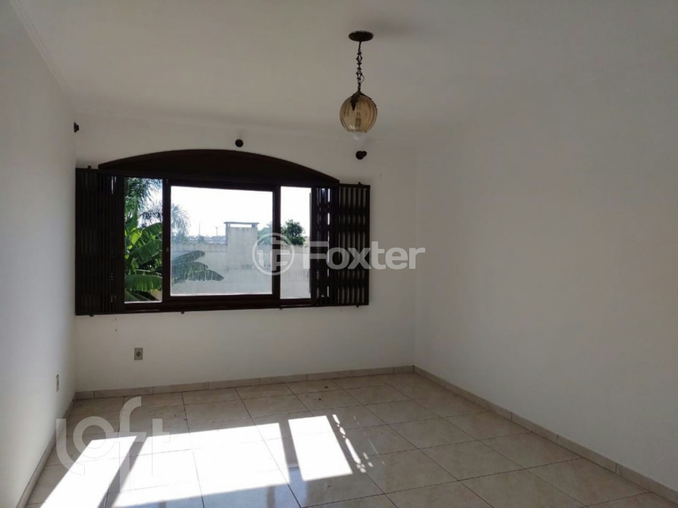 Casa à venda com 3 quartos, 244m² - Foto 18