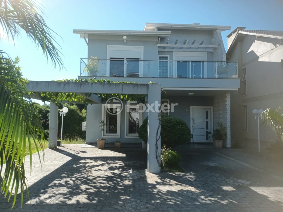 Casa de Condomínio à venda com 4 quartos, 273m² - Foto 1