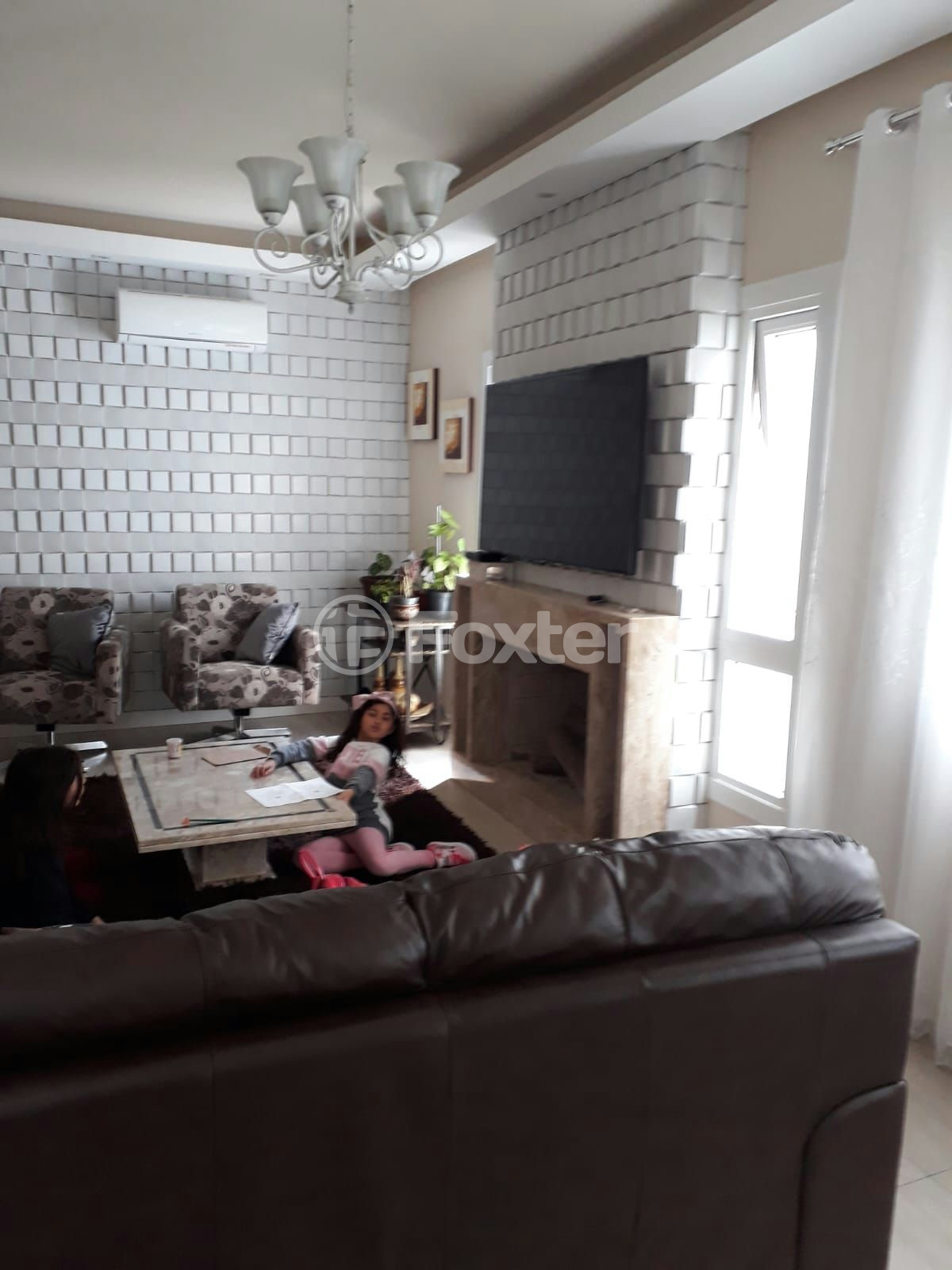 Casa de Condomínio à venda com 4 quartos, 273m² - Foto 2