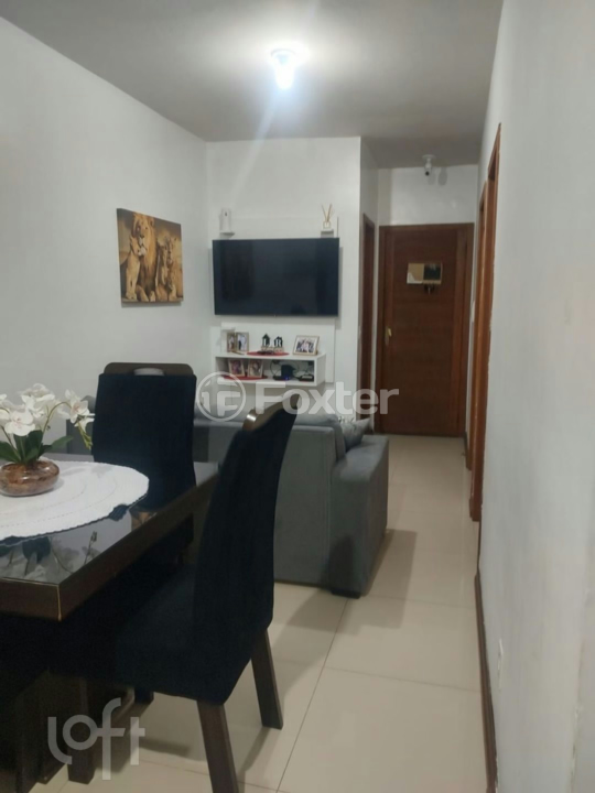 Casa à venda com 2 quartos, 55m² - Foto 4