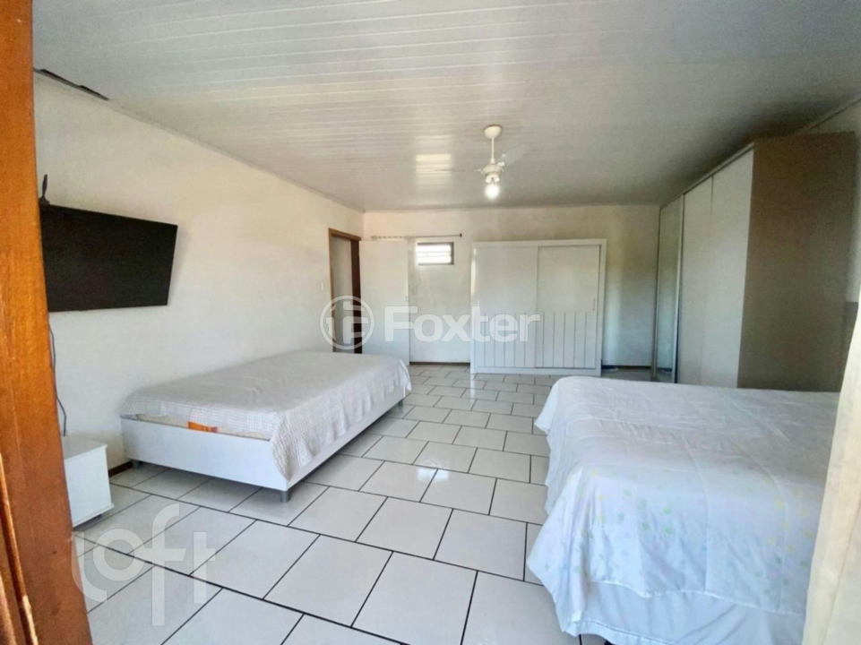 Casa à venda com 3 quartos, 221m² - Foto 7