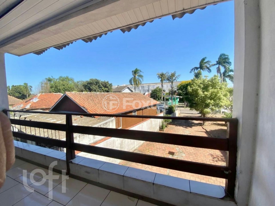 Casa à venda com 3 quartos, 221m² - Foto 3