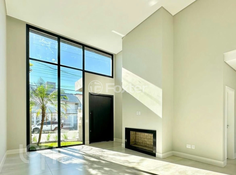 Casa à venda com 3 quartos, 201m² - Foto 1