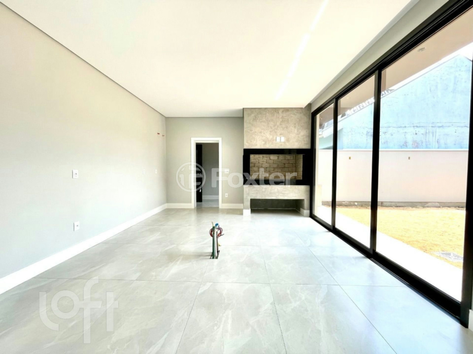 Casa à venda com 3 quartos, 201m² - Foto 5