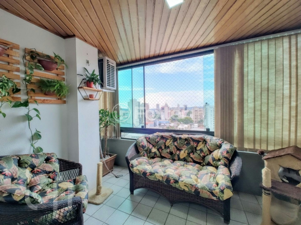 Apartamento à venda com 2 quartos, 87m² - Foto 1