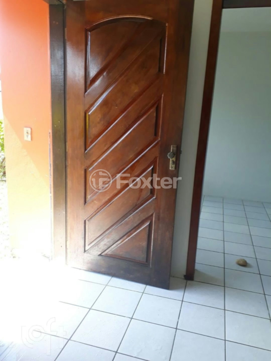 Casa à venda com 2 quartos, 46m² - Foto 1