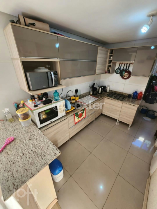 Apartamento à venda com 3 quartos, 94m² - Foto 3
