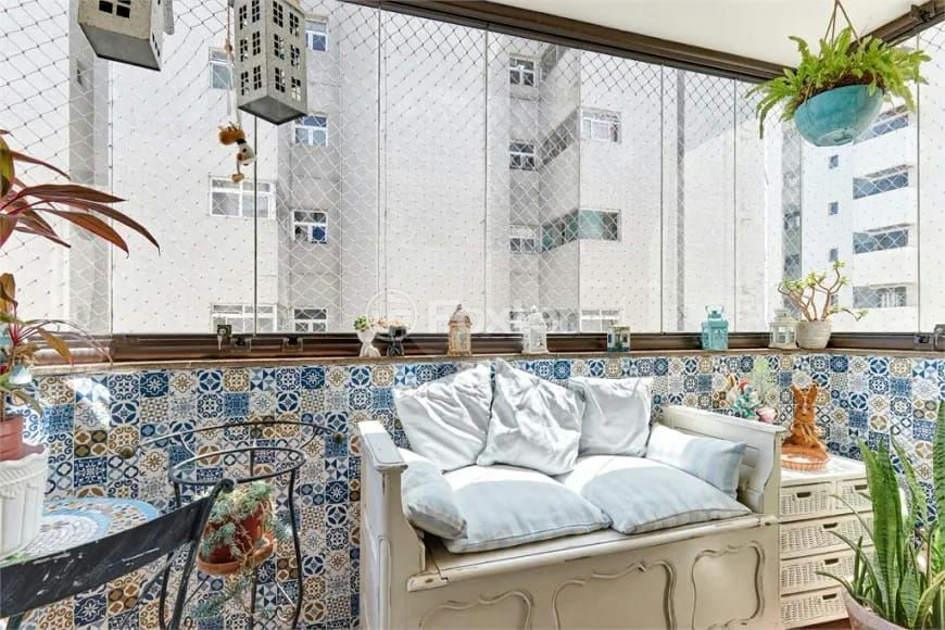 Apartamento à venda com 3 quartos, 100m² - Foto 4