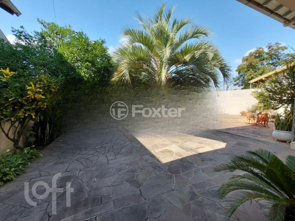Casa à venda com 3 quartos, 211m² - Foto 5