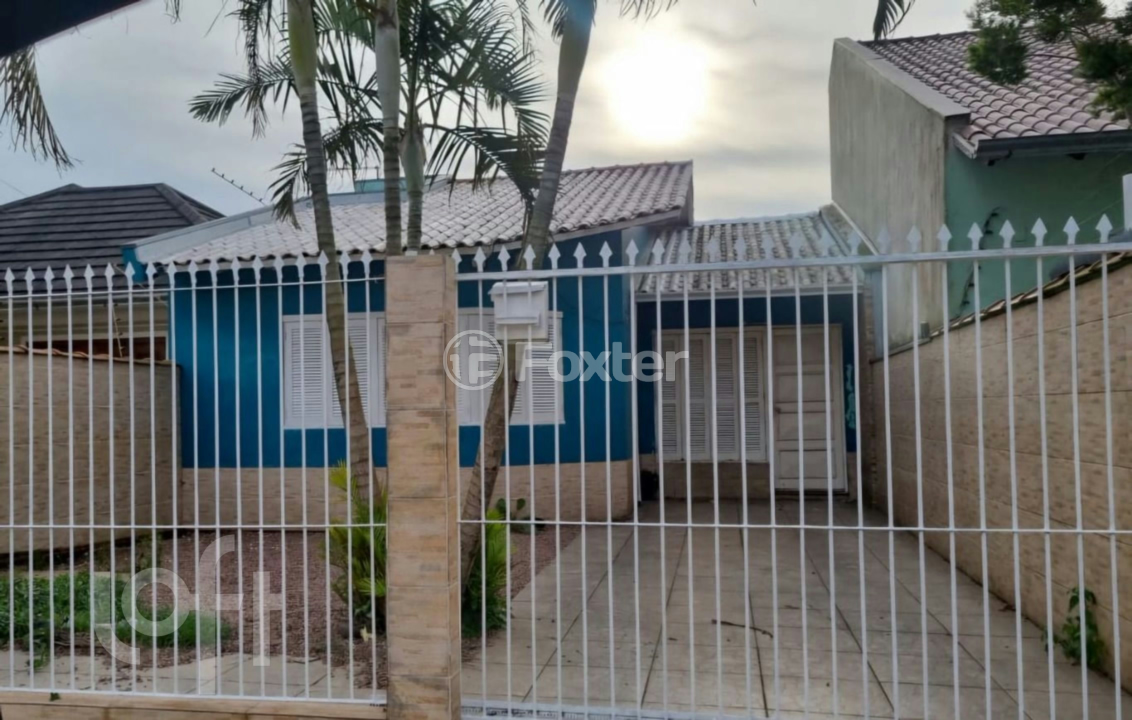 Casa à venda com 3 quartos, 87m² - Foto 1