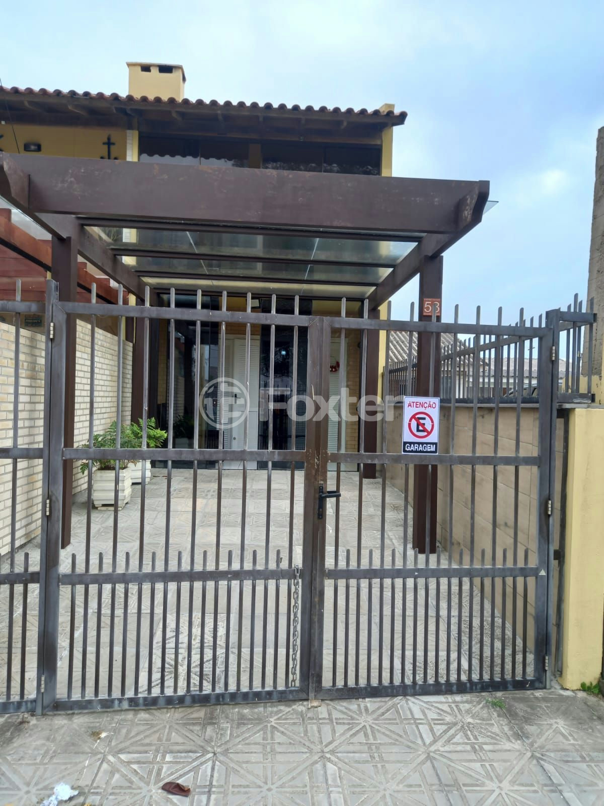 Casa à venda com 2 quartos, 92m² - Foto 1