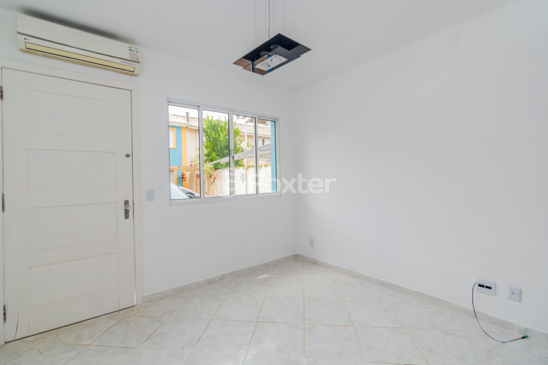 Casa de Condomínio à venda com 2 quartos, 70m² - Foto 2