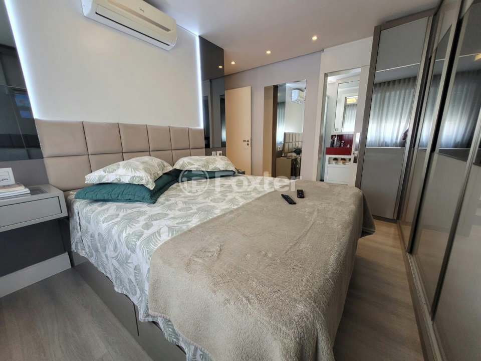 Apartamento à venda com 2 quartos, 78m² - Foto 32